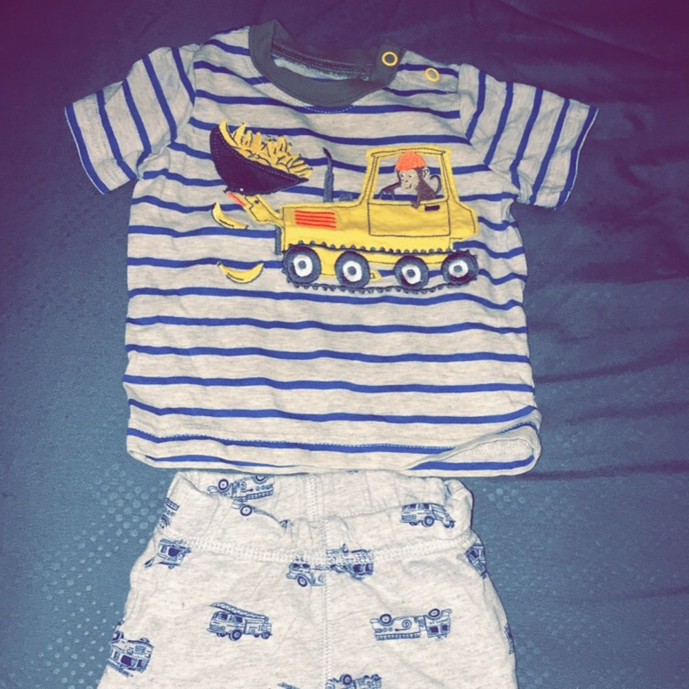 Monkey outfit size 3 months